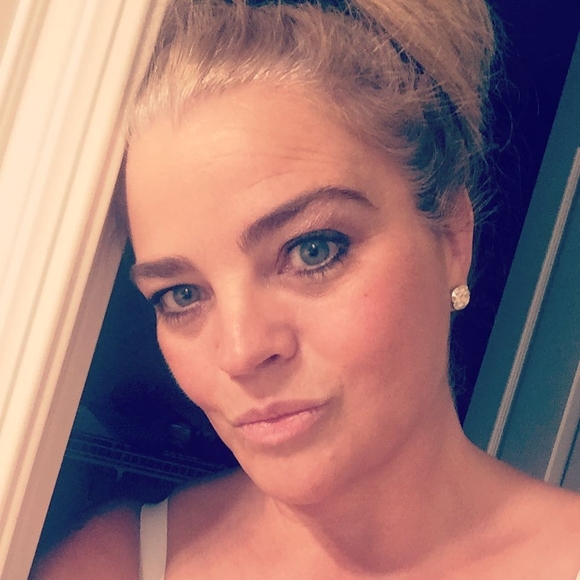 Meet your Posher, Lee - Picture 1 of 1